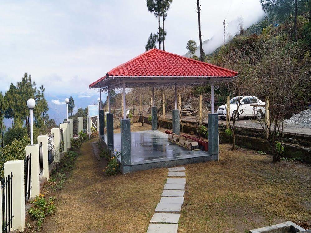 V Resorts Mumukshu Pauri Exterior foto