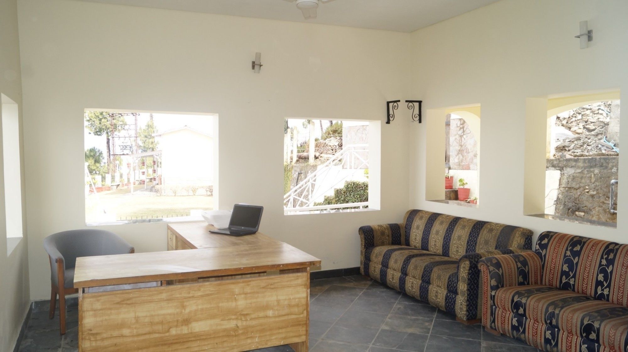 V Resorts Mumukshu Pauri Exterior foto